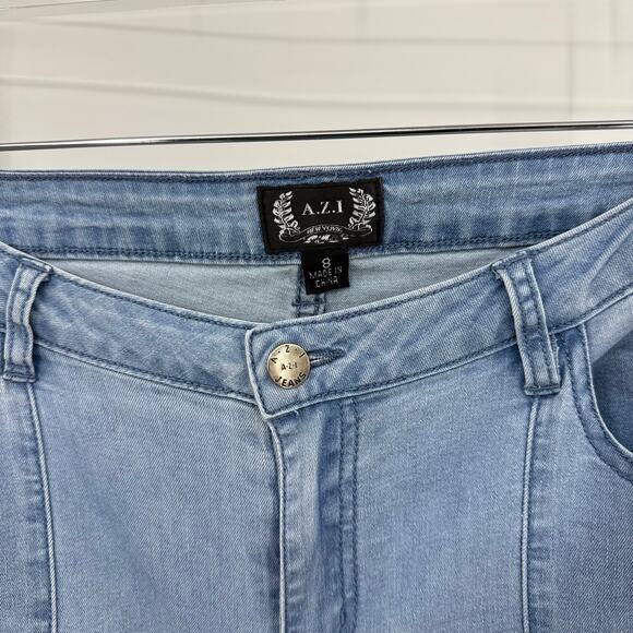 AZI New York Women's Size 8 Light Wash Scalloped Hem Bootcut Jeans 30 x 30 - Picture 7 of 8